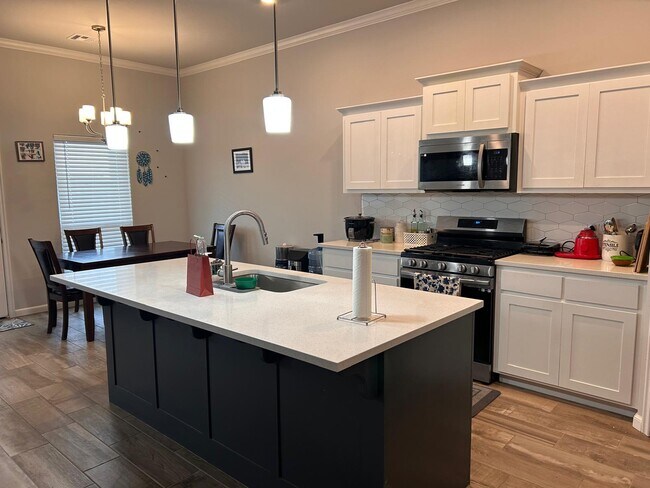 Foto del edificio - 18108 Sunny Stone Ct