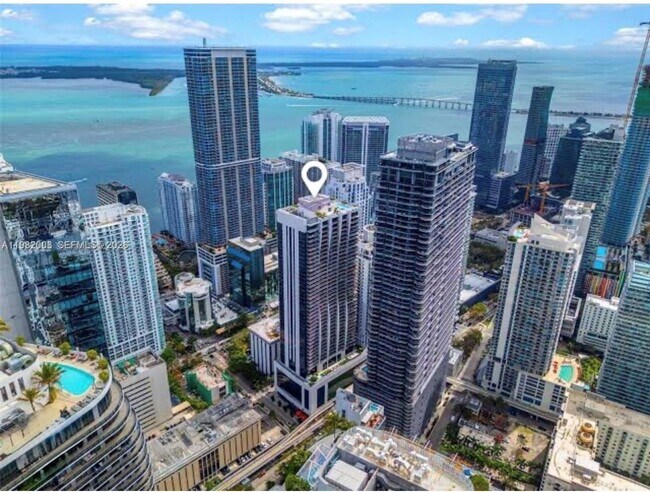 Foto del edificio - 1010 Brickell Ave