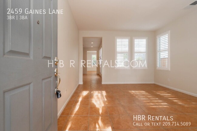 Foto del edificio - 2459 Gaines Ln