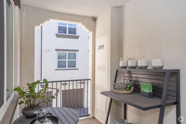 2BR, 2BA - 1115 SF - The Trails at Canyon Crest Apartments