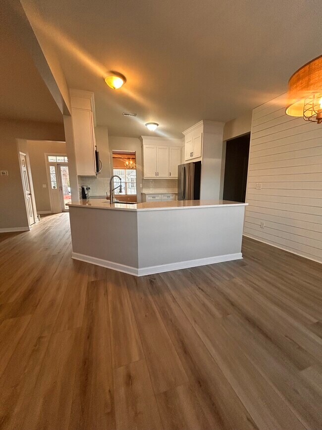 Foto del edificio - 4304 Dublin Rd