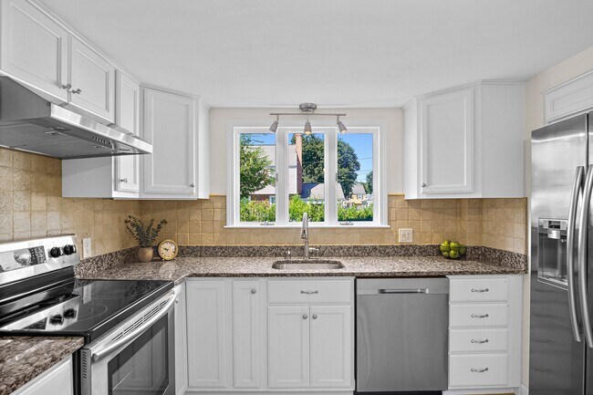 Foto del edificio - 1160 Main St