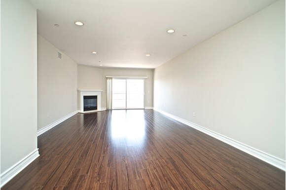 Foto principal - 1500 Purdue Ave