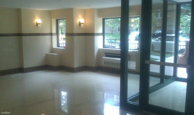 Building Photo - 2 br, 1 bath Apartment - Regency 4F