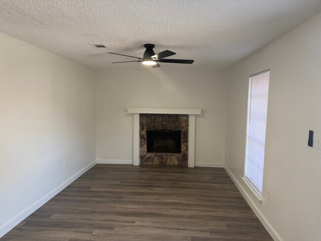 Foto del edificio - 4254 Southpark Dr