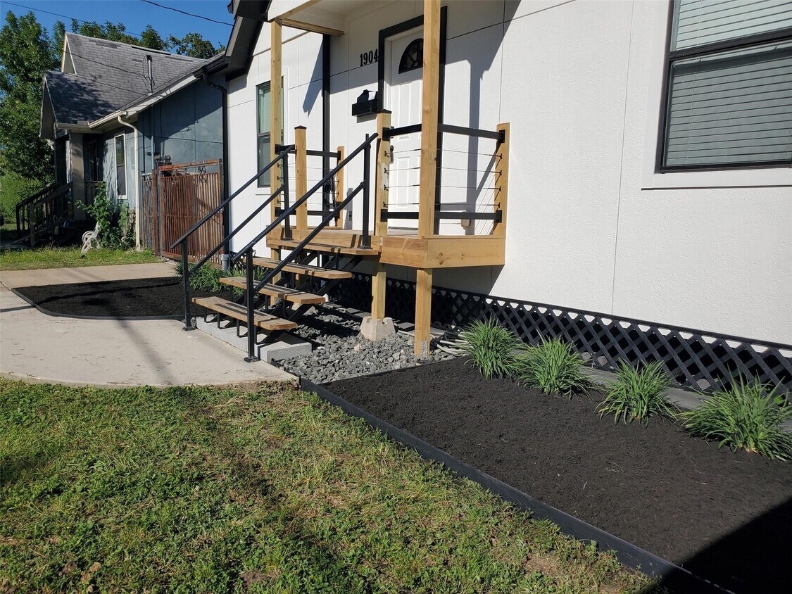 Foto principal - 1904 Davis St