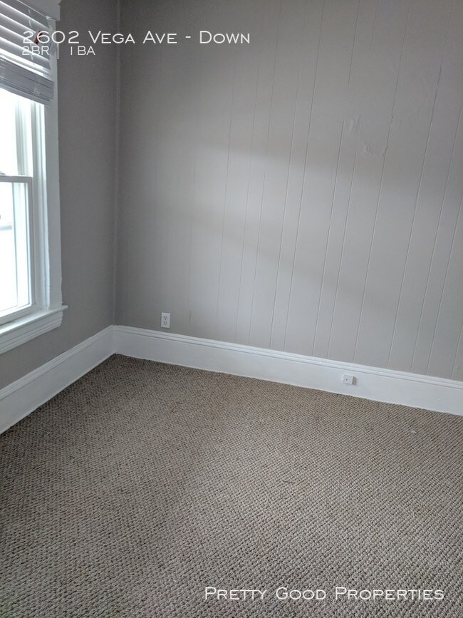 Building Photo - Ohio City - 2 BR, Fully Renovated!