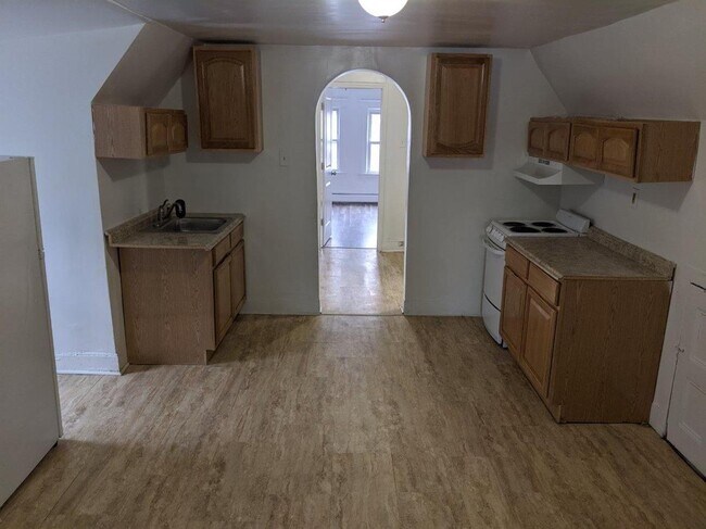 Building Photo - 107 Brown Pl
