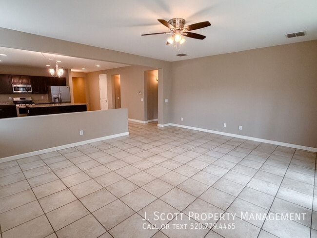 Building Photo - 9411 W Oregon Ave