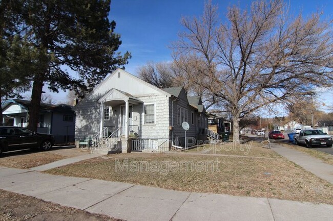 Building Photo - 1110 E Lewis St