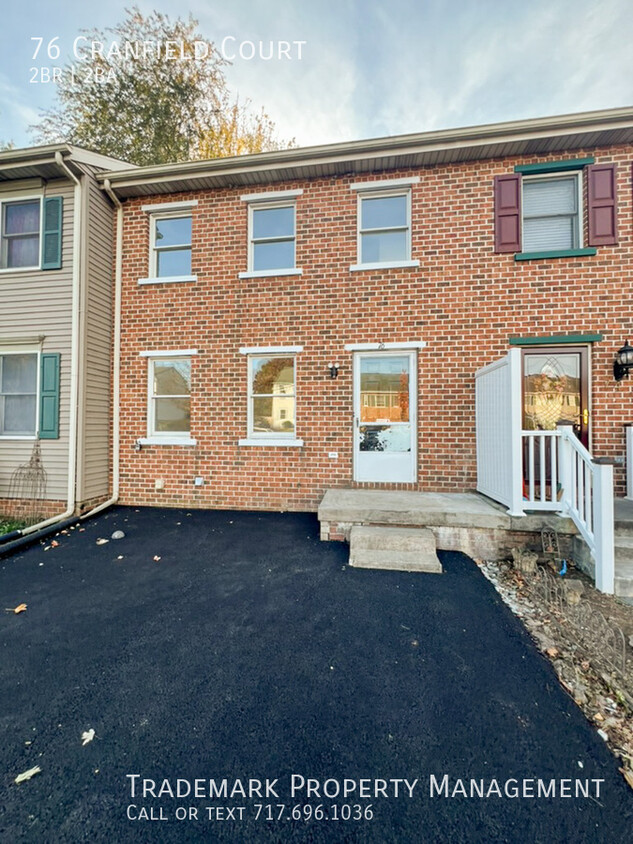 Primary Photo - Nice 2 Bedroom Town Home