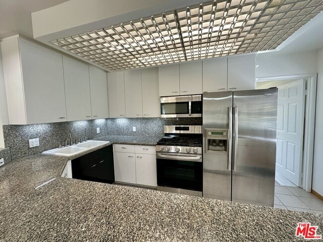 Foto del edificio - 4214 Lafayette Pl