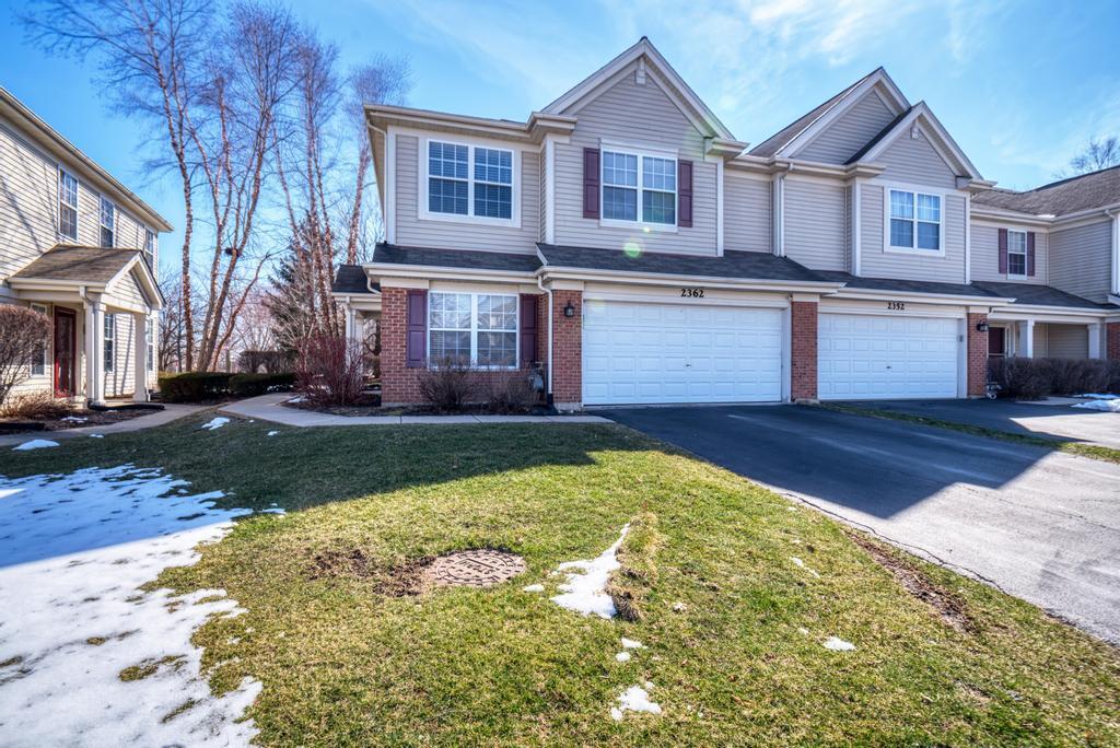 2362 Claremont Ln, Lake in the Hills, IL 60156 Townhome Rentals in Lake in the Hills IL