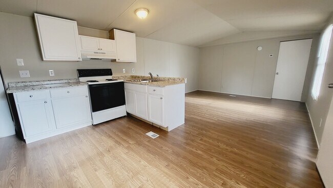 Building Photo - 4398 Havelock Ave