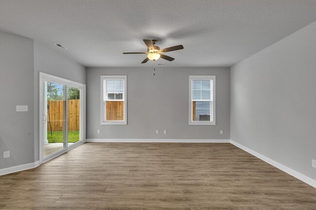 Building Photo - Modern 2-Story Townhome with Garage
