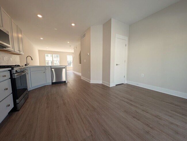 Foto del edificio - Brand New, Never Lived in!