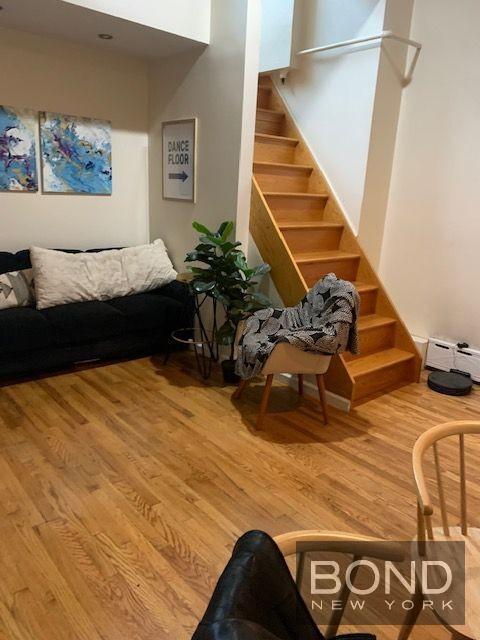 Foto principal - 3 bedroom in NEW YORK NY 10010