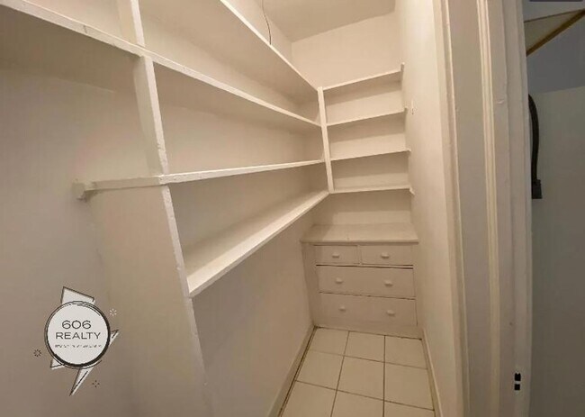 Foto del edificio - 4503 N Troy St