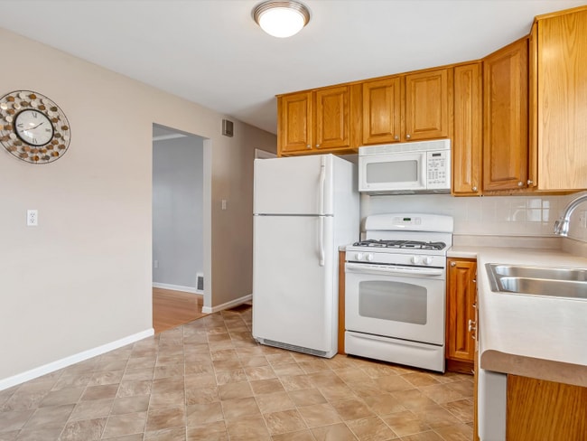 Building Photo - 516 Bollman Ave