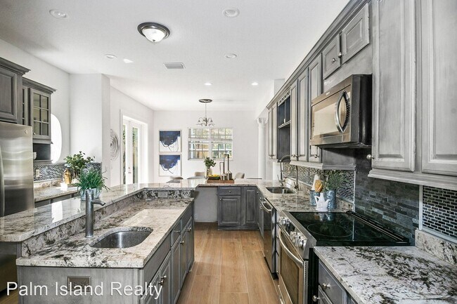 Foto del edificio - 5 br, 4.5 bath House - 10323 Carroll Cove ...
