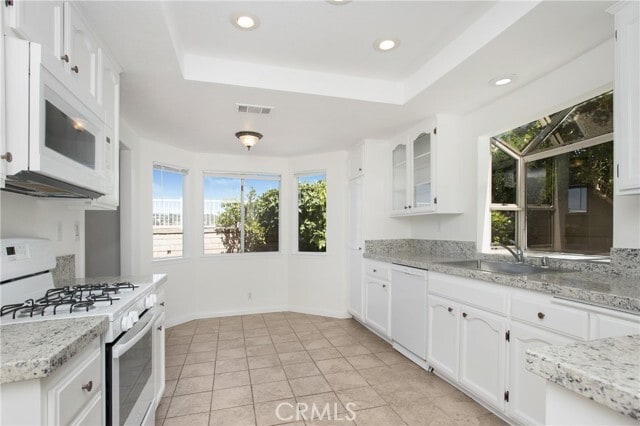 Building Photo - 27921 Avenida Armijo