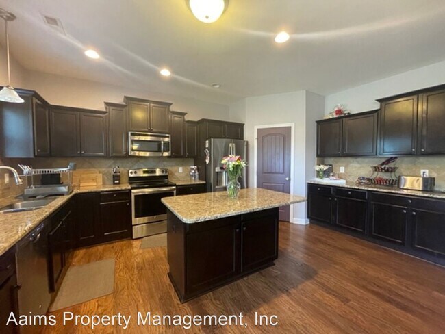Foto del edificio - 4 br, 3 bath House - 2502 Clear Pines Court