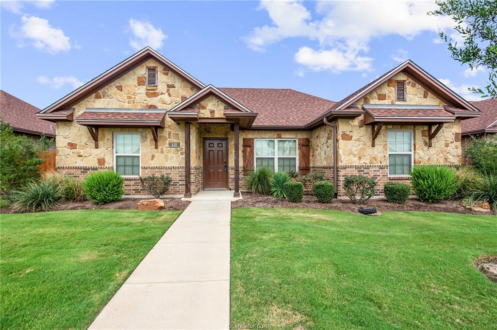 Foto principal - 410 Deacon Dr W