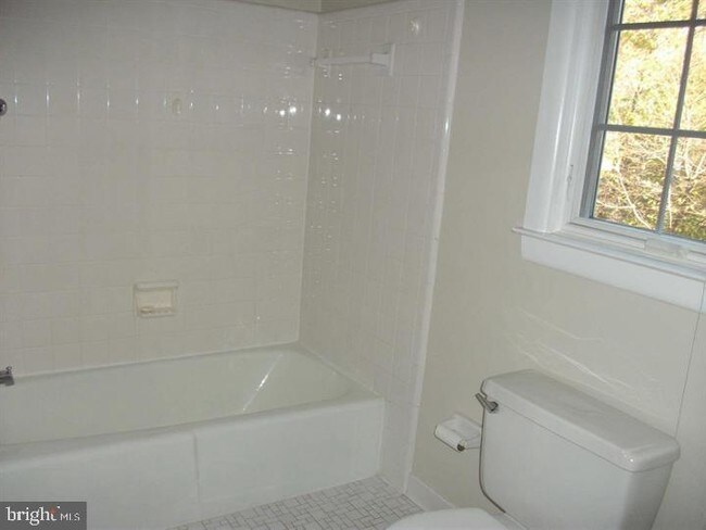 Foto del edificio - 6720 Pine Creek Ct