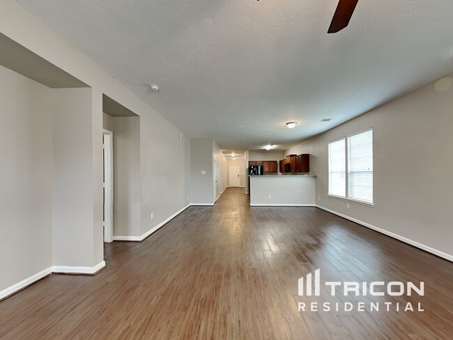 Foto del edificio - 16014 Arapaho Bend Ln