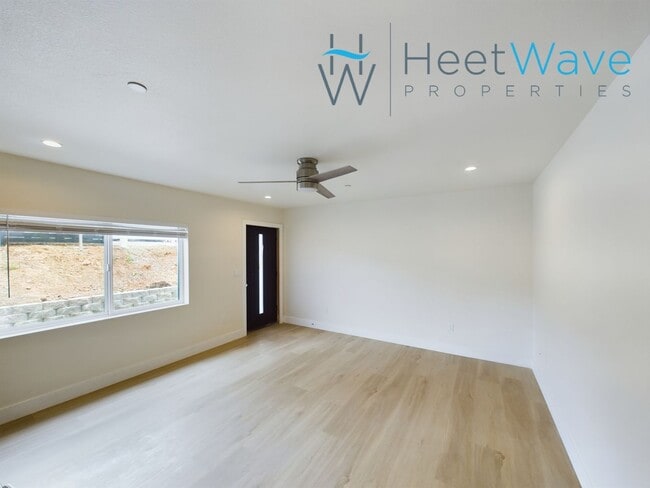 Building Photo - 60 days FREE RENT!!! Discover your modern ...
