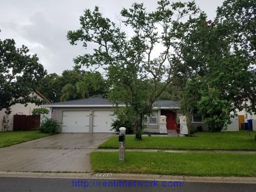 Primary Photo - 2205 Cypress Point Dr E