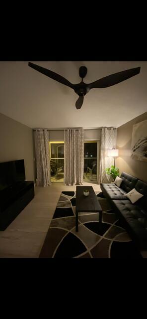 Foto del edificio - 3769 NW Mediterranean Ln