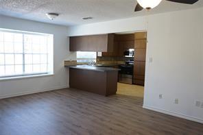 Building Photo - 2207 Landmark Ct