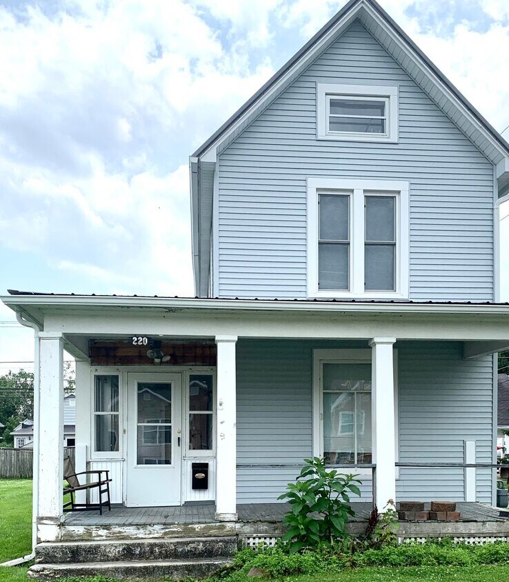 Primary Photo - 3 bedroom house