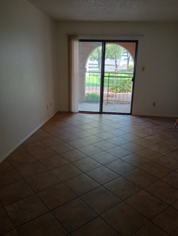 Foto principal - 5757 W Eugie Ave