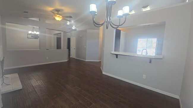 Foto del edificio - 907 Meadow View Rd
