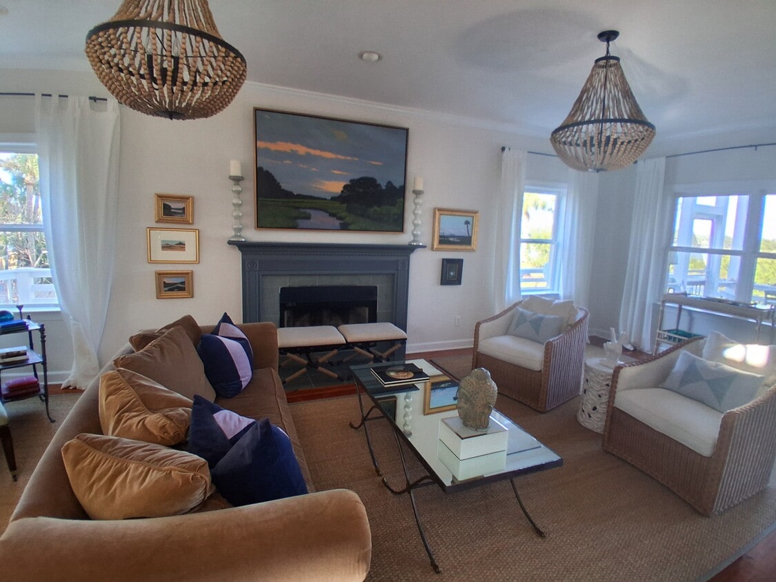 Formal Living Area - 12 Seahorse Ct