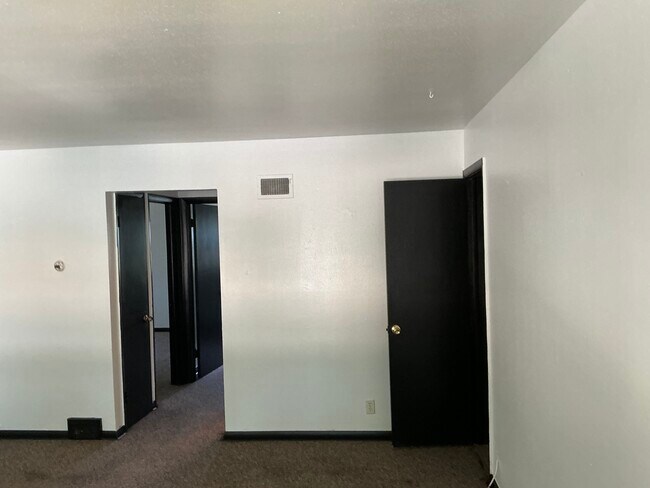 Building Photo - 6018 N 62nd St