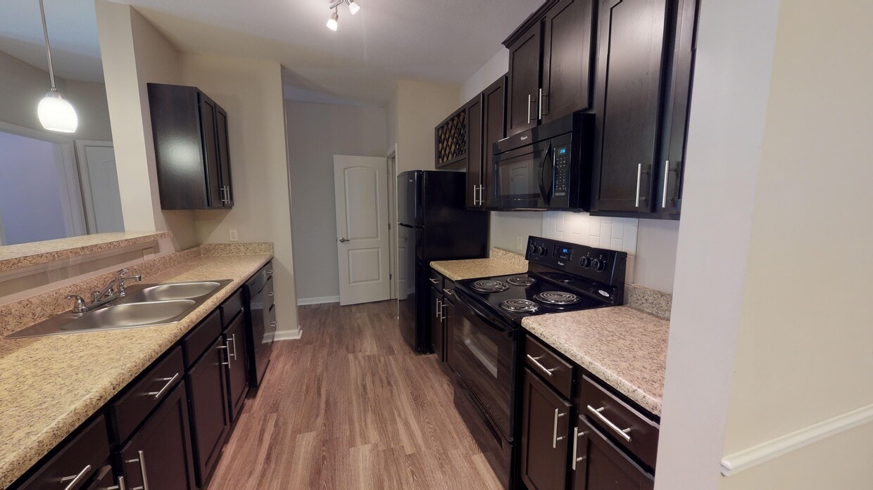 Photo - 511 Meeting Apartments