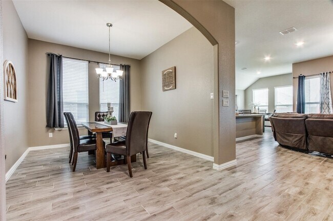 Foto del edificio - 14813 Gilley Ln