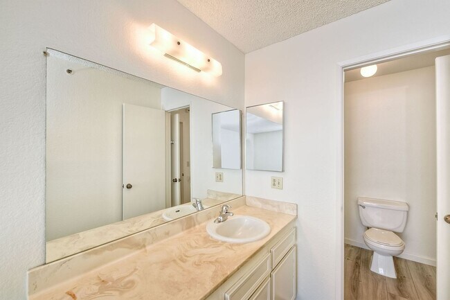 Building Photo - 7506 Parkway Dr