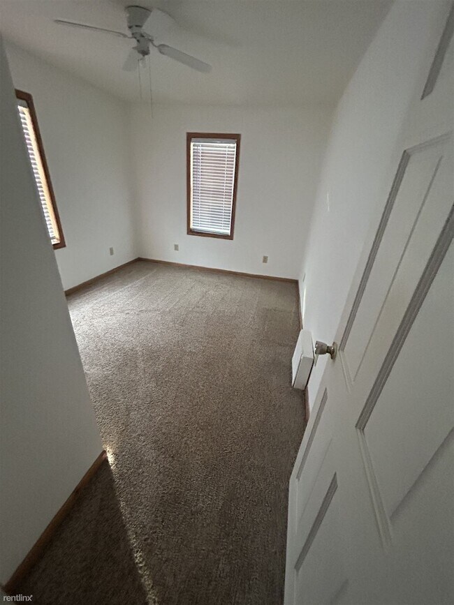 Building Photo - 2 br, 1 bath House - 318 N McCombs St