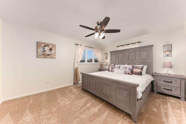 Foto del edificio - 8501 Loveland Ln