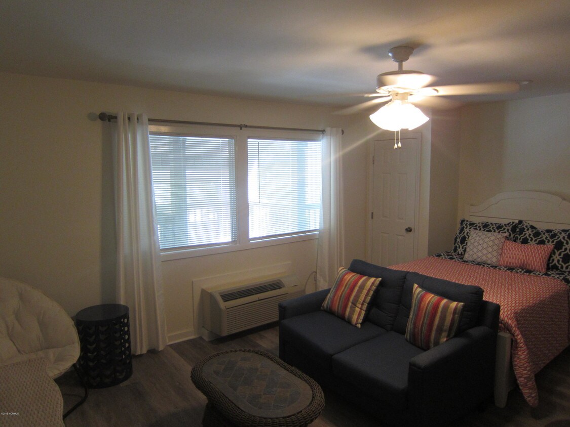 6226 Harbourside Dr, New Bern, NC 28560 House Rental in New Bern, NC