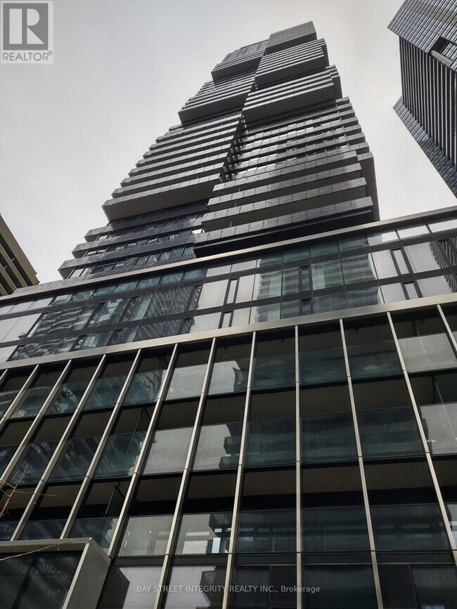 Building Photo - 55 Charles St E