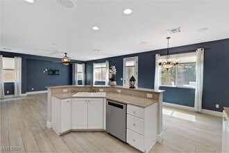 Building Photo - 9757 Marcelline Ave