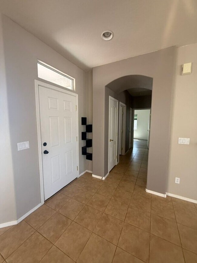 Foto del edificio - 2 bedroom 2 bath home in Amante at Verde Santa Fe - contact Property Pros