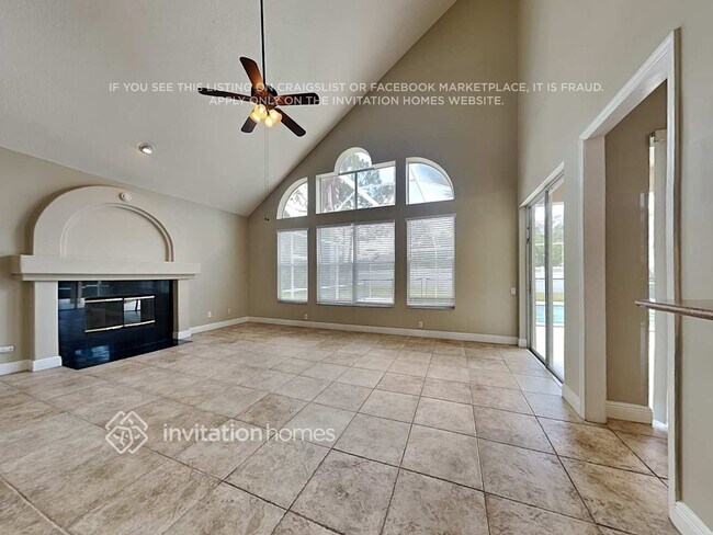 Foto del edificio - 8709 Hidden Green Ln