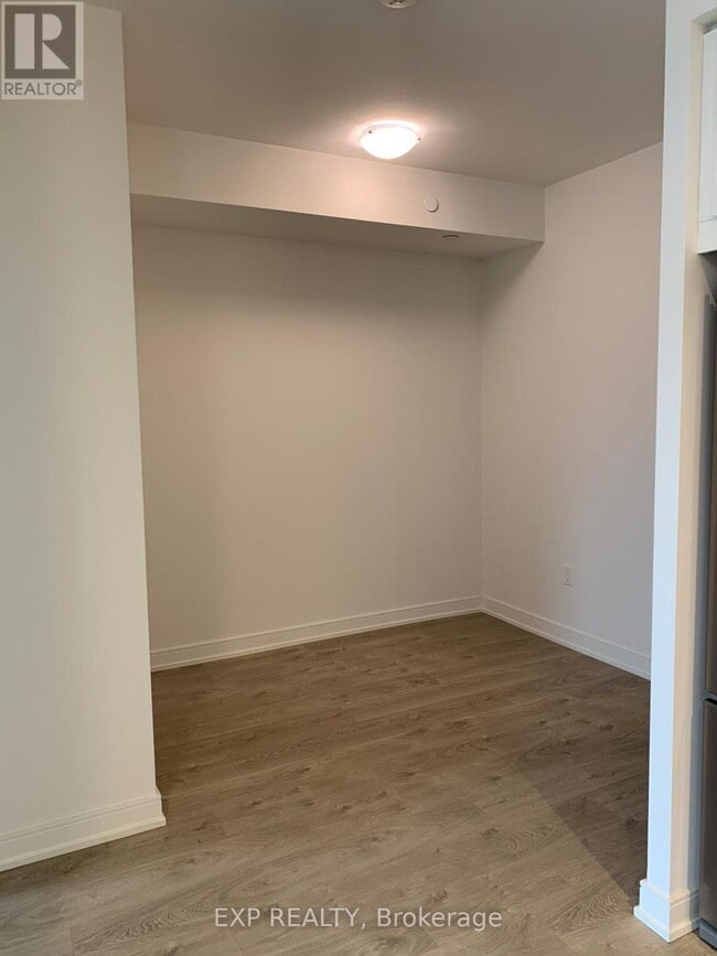 Photo du bâtiment - 50 Wellesley St E