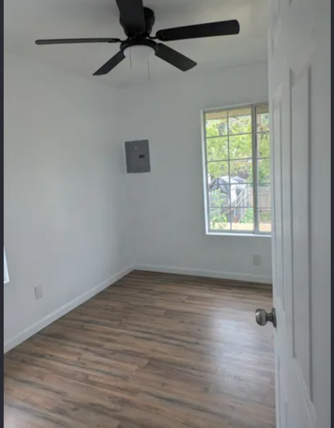 Foto del edificio - 4224 N Ventura Ave